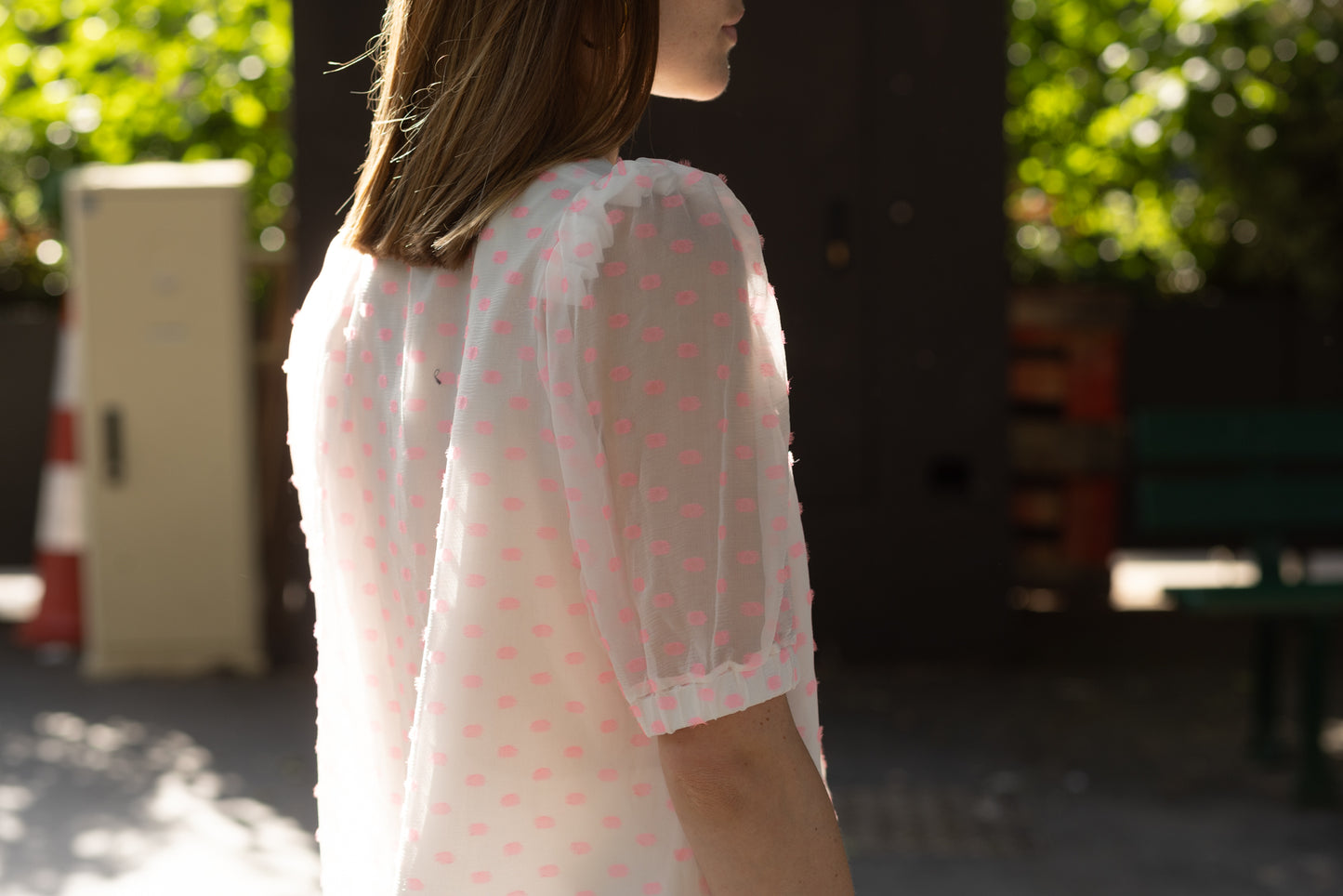Blouse en soie à pois rose LYS