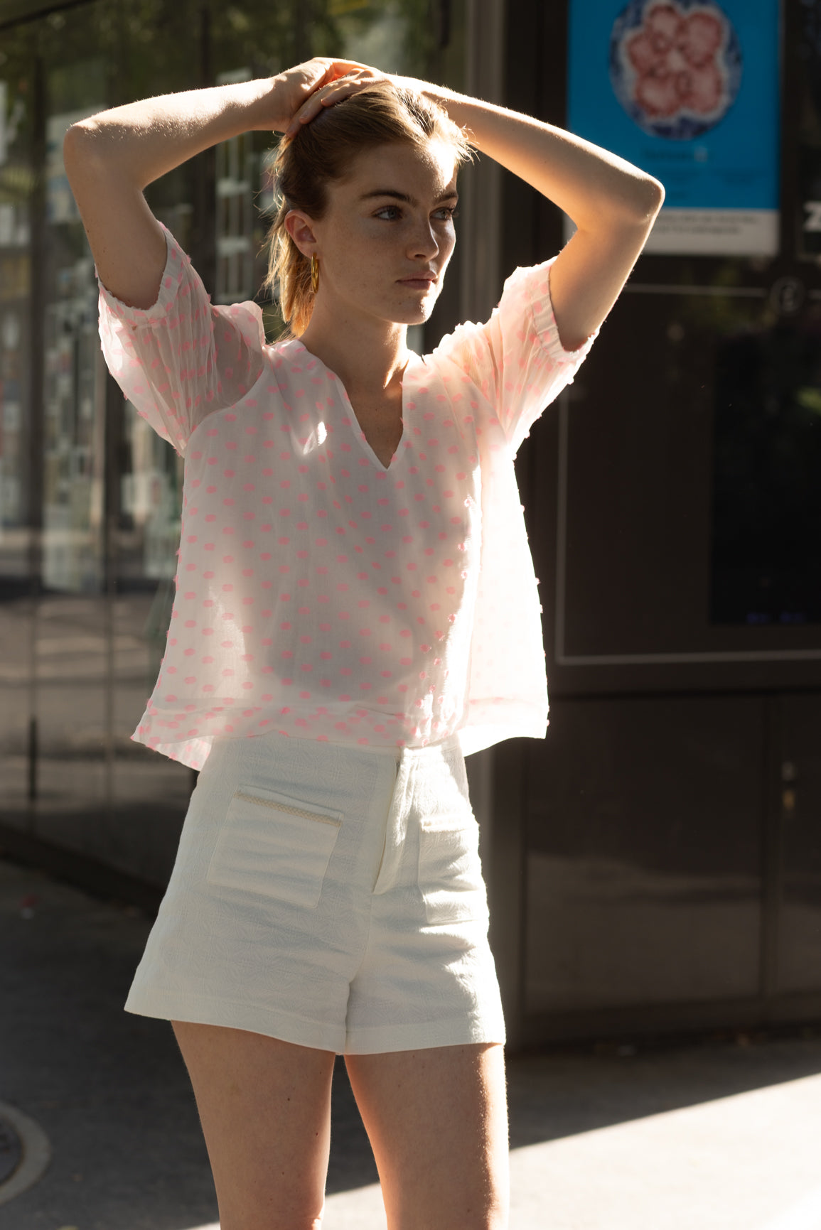 Blouse en soie à pois rose LYS